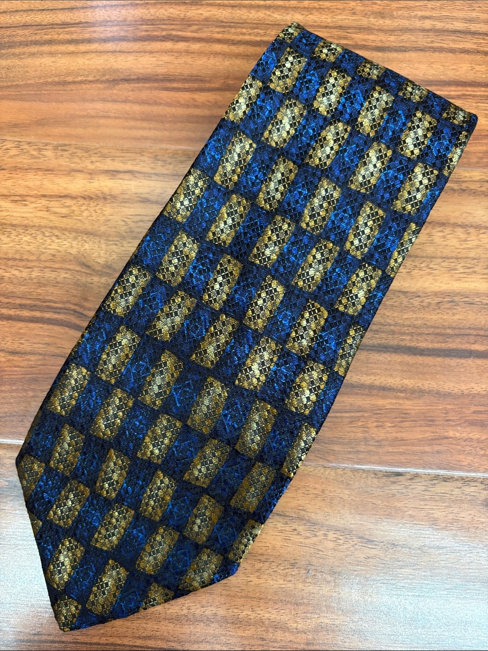 Bellissimo Italian Silk Neck Tie‎